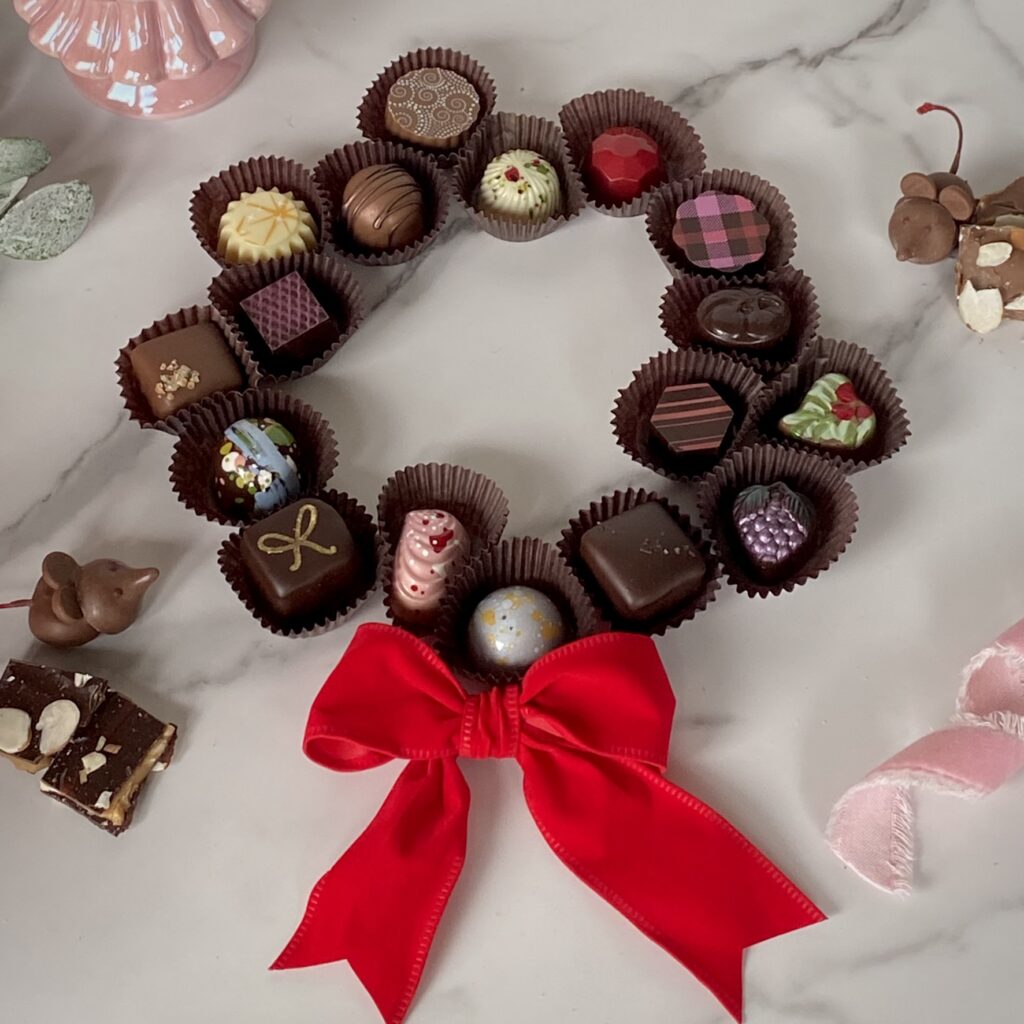 2025 Holiday Collection